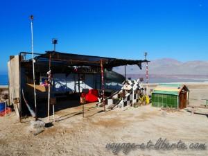 Une chapelle mortuaire "king size" avec canapés (!)