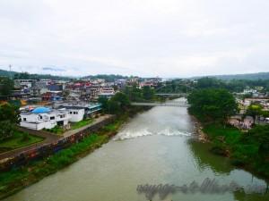 Tena, ville malfamée et moche
