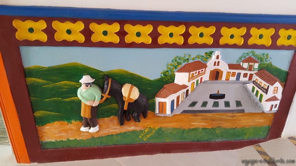 zocalos-Guatapé-street-art