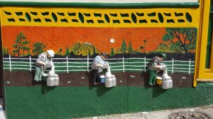 zocalos-Guatapé-street-art