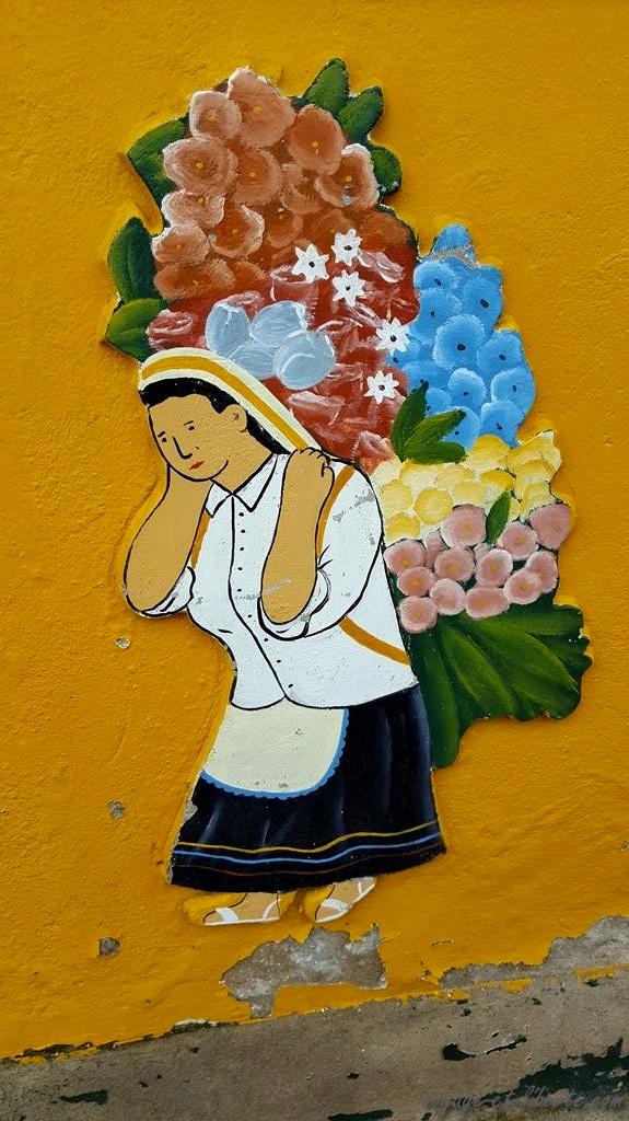 zocalos-Guatapé-street-art